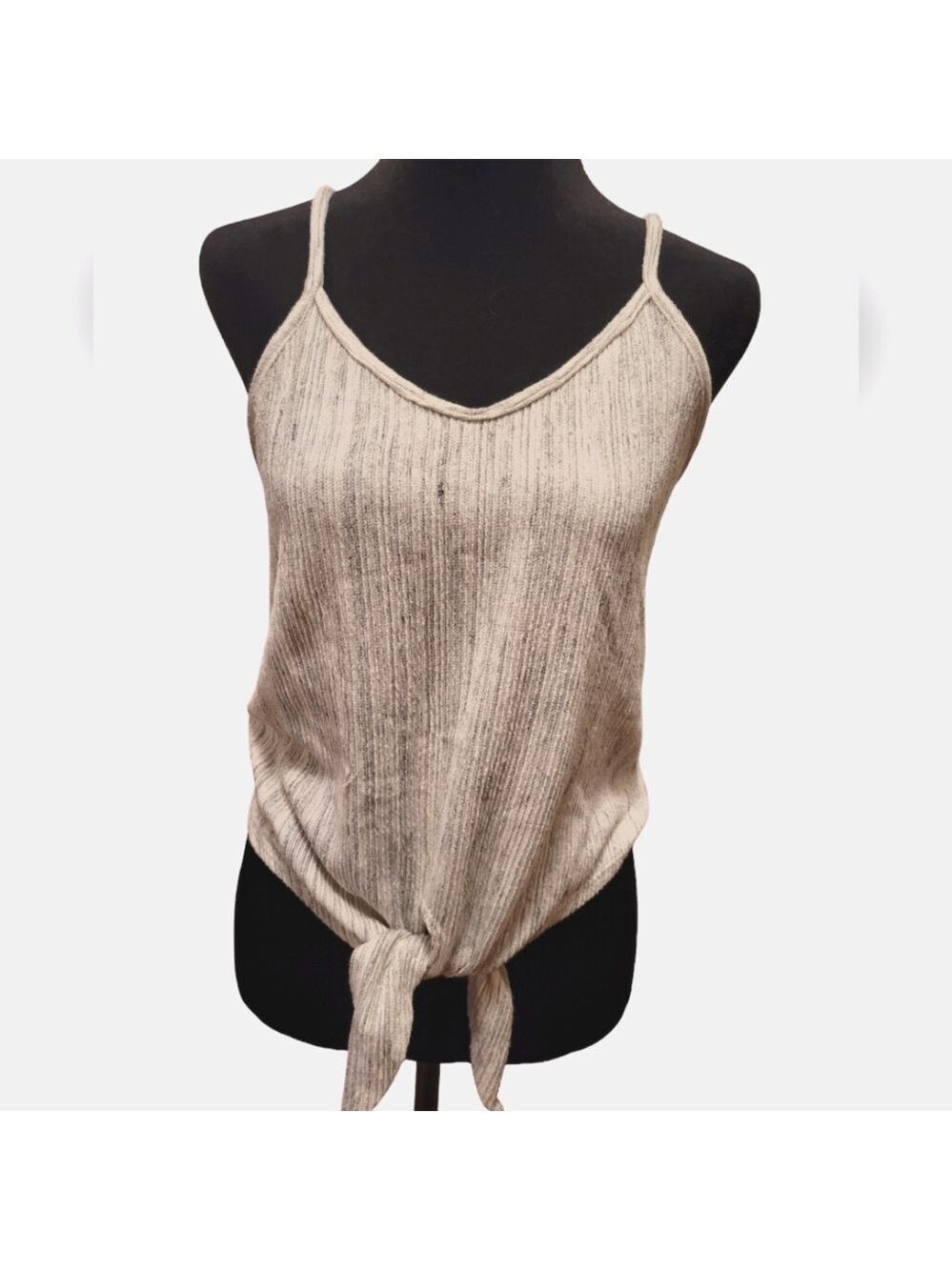 ❣️3 for $25❣️Caution to the wind tie front top